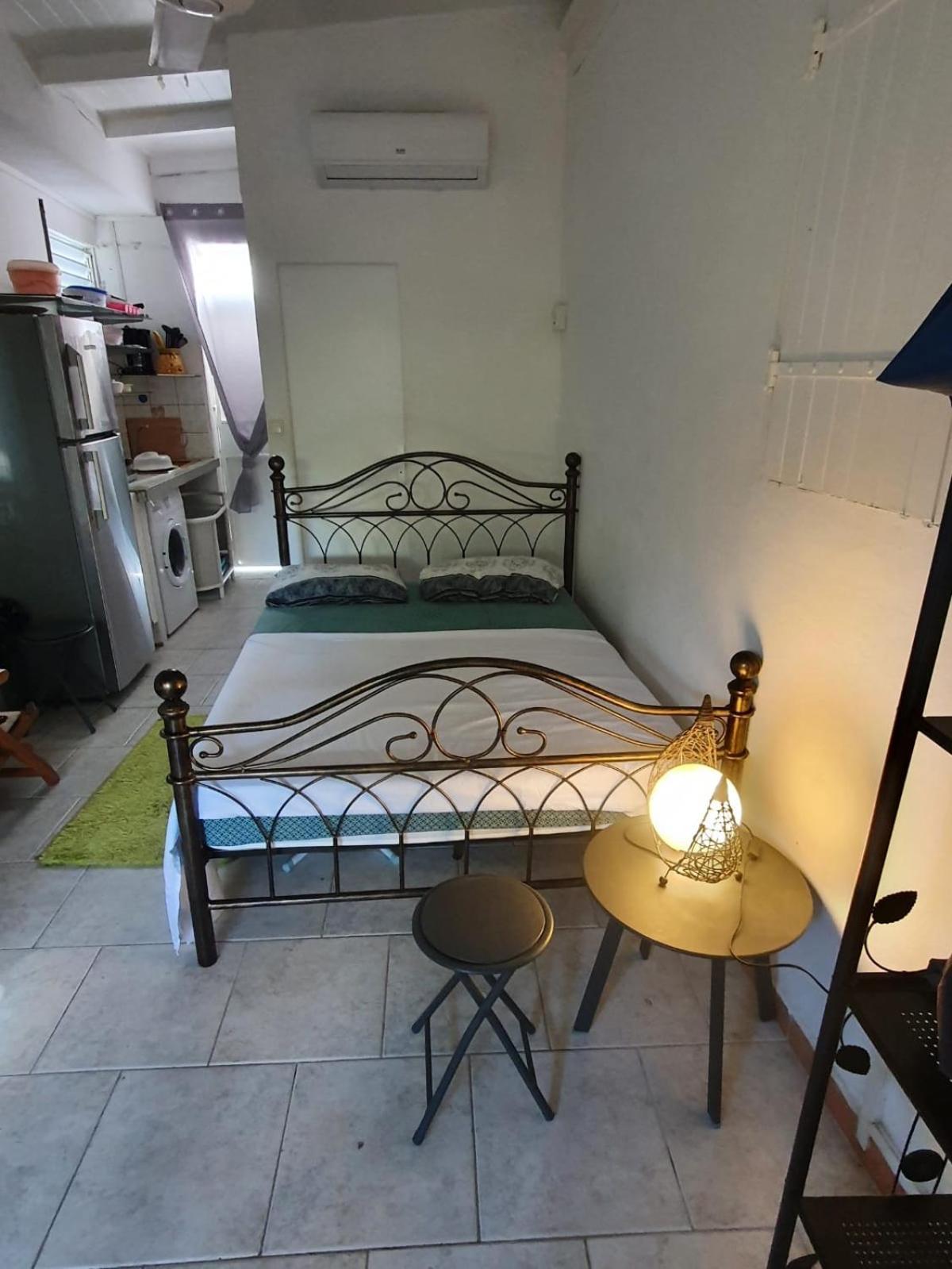 Le Sable Bleu - Evasion Tropicale A Sainte-Anne - Plage 5Min - Piscine - Parking - Logement Climatise - Vue Sur Les Palmiers - Parfait Pour Sejours En Famille Ou Entre Amis Exterior foto
