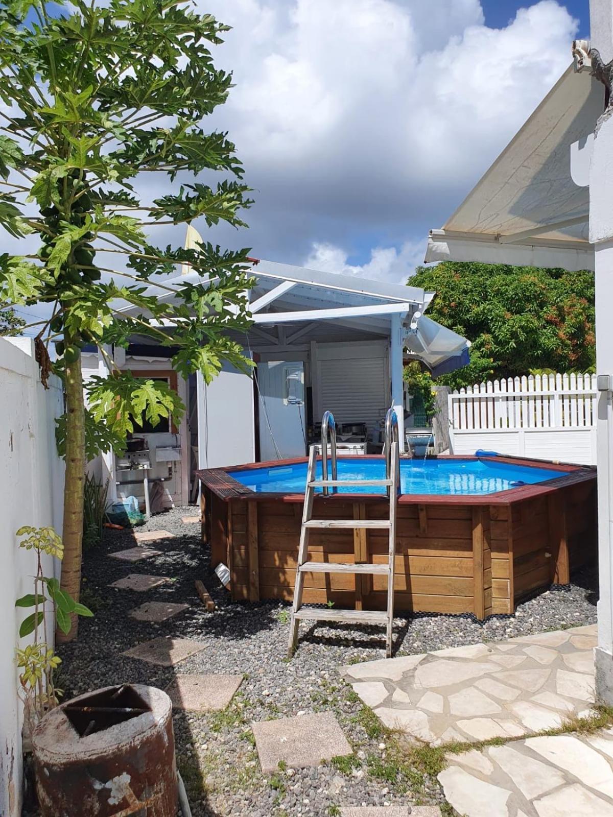 Le Sable Bleu - Evasion Tropicale A Sainte-Anne - Plage 5Min - Piscine - Parking - Logement Climatise - Vue Sur Les Palmiers - Parfait Pour Sejours En Famille Ou Entre Amis Exterior foto