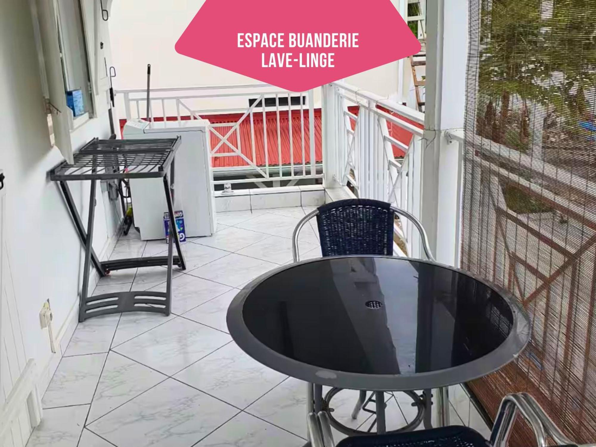 Le Sable Bleu - Evasion Tropicale A Sainte-Anne - Plage 5Min - Piscine - Parking - Logement Climatise - Vue Sur Les Palmiers - Parfait Pour Sejours En Famille Ou Entre Amis Exterior foto